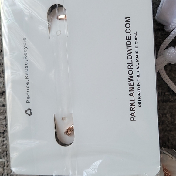 Park Lane May 2021 Sparkle Box Set - Picture 7 of 7